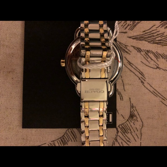 Coach Watch - Picture 3 of 5